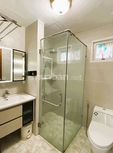 Penthouse New Saigon 300m2 bán nhanh giá 7,6 tỷ