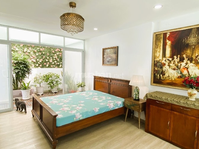 Penthouse New Saigon 300m2 bán nhanh giá 7,6 tỷ