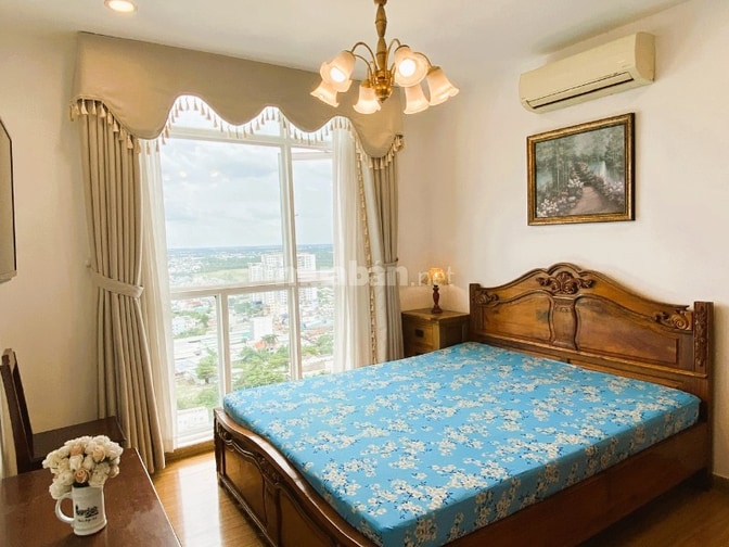 Penthouse New Saigon 300m2 bán nhanh giá 7,6 tỷ