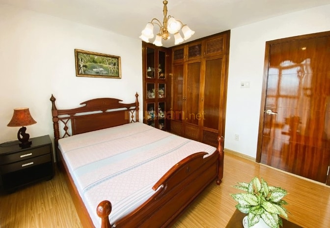 Penthouse New Saigon 300m2 bán nhanh giá 7,6 tỷ