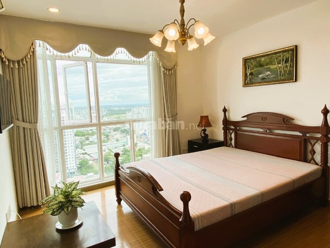 Penthouse New Saigon 300m2 bán nhanh giá 7,6 tỷ