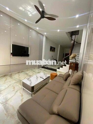 CHO THUÊ NHÀ 3 PHÒNG NGỦ CÓ HỒ BƠI RIÊNG MẶT TIỀN BẮC ĐẨU