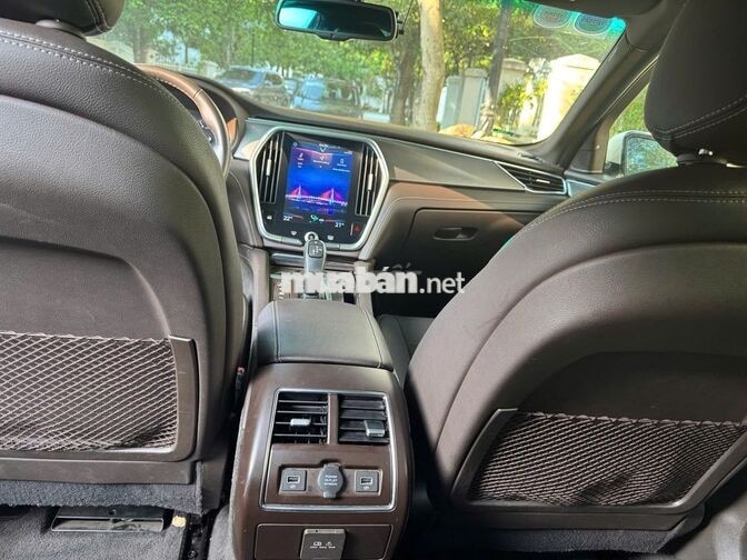 Vinfast LuxA Tiêu Chuẩn 2022 Trắng