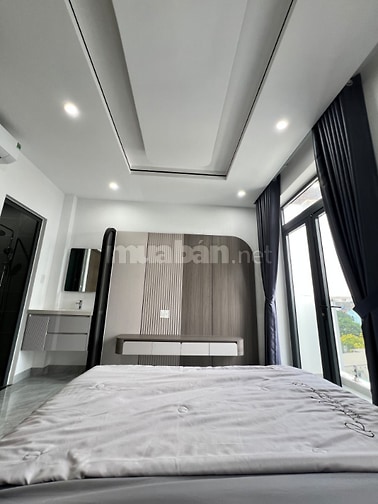 MT sông gần Hà Huy Giáp, 4x25m, 3 tầng full nội thất, sân đậu ô tô
