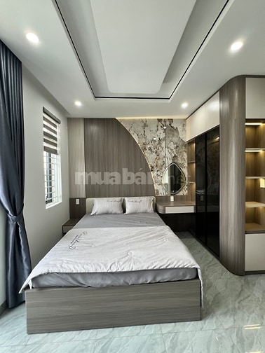 MT sông gần Hà Huy Giáp, 4x25m, 3 tầng full nội thất, sân đậu ô tô
