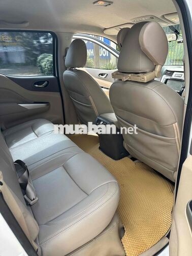 Nissan Navara EL AT 2017 Trắng Tự động