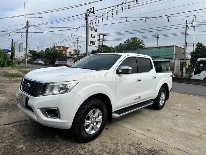 Nissan Navara EL AT 2017 Trắng Tự động