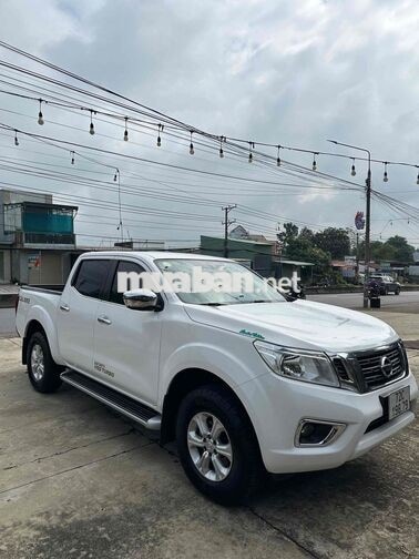 Nissan Navara EL AT 2017 Trắng Tự động