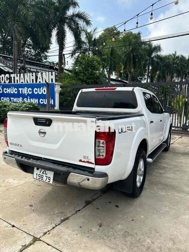 Nissan Navara EL AT 2017 Trắng Tự động