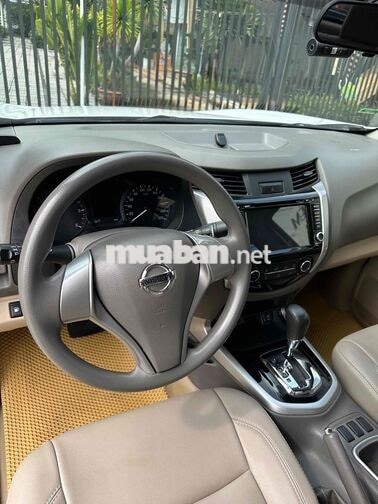 Nissan Navara EL AT 2017 Trắng Tự động