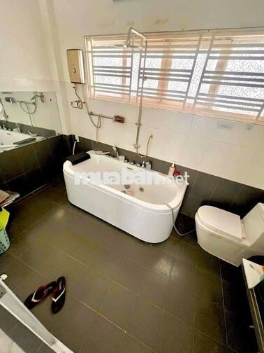 NHÀ  GIÁ TỐT  . HẺM  3.5M . KHU VỰC QUẬN  6