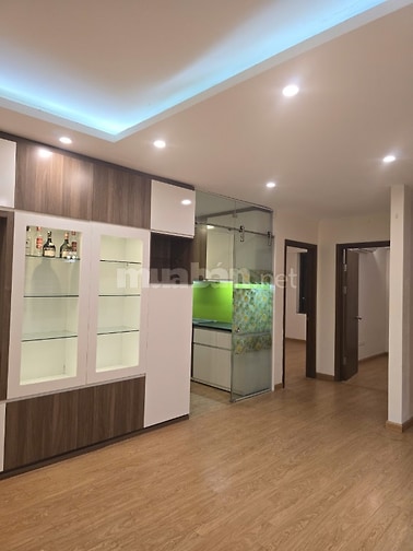 Cho thuê căn hộ 3PN CC Gelexia 885 Tam Trinh