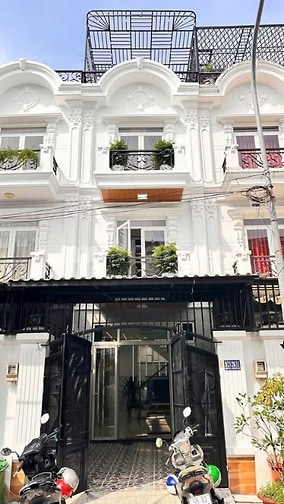 Nhà cho thuê nguyên căn , hẻm xe hơi 