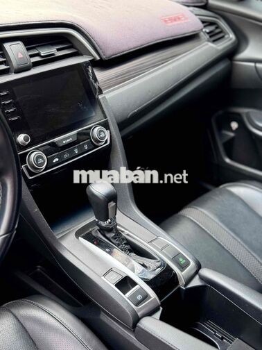 Honda Civic Trắng Số tự động 5 chỗ Xăng
