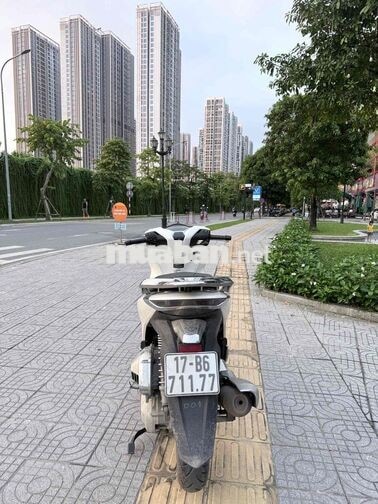 Honda SH125i 2024 Trắng 17000 km