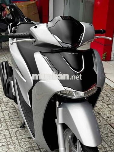 Honda SH 160i ABS 2026 Bạc poscher