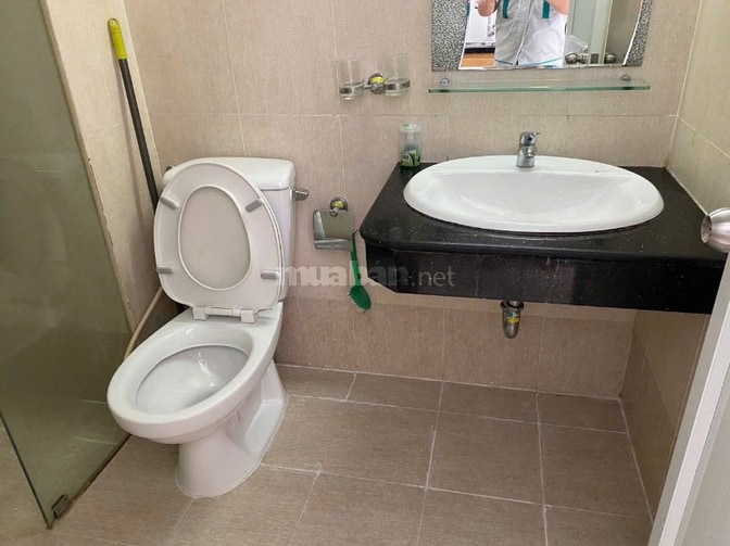 Chung cư Hoa Sứ, P7, PN: 75m2, đầy đủ NT, 2PN, 12triệu