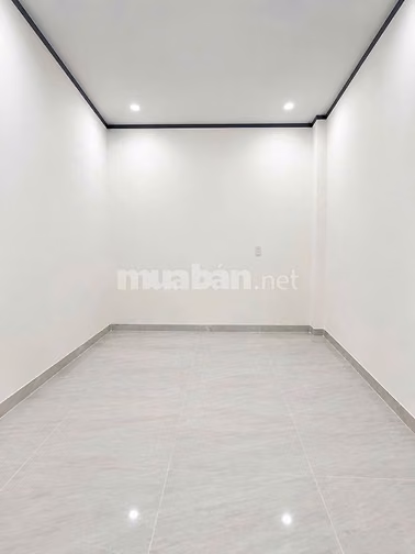 Nhà tân triều giá rẻ 1 tỷ 630 - SHR full thổ có sân ô tô rộng rãi