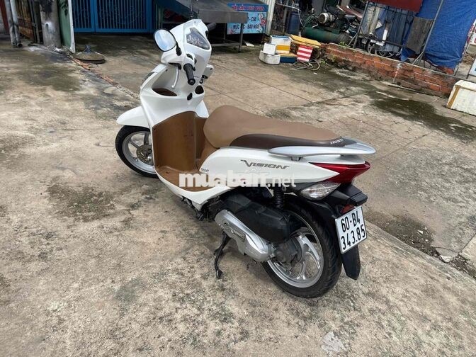 Honda Vision Trắng