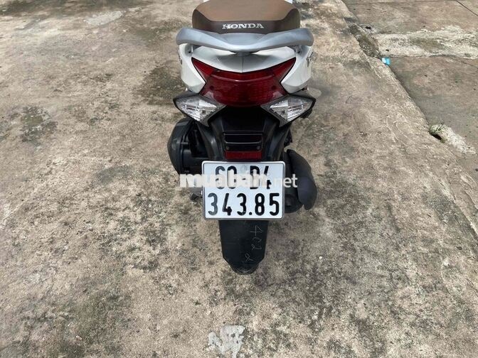 Honda Vision Trắng