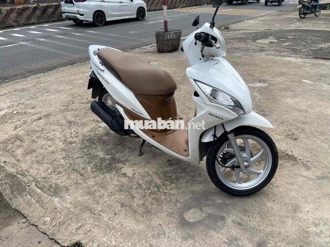 Honda Vision Trắng