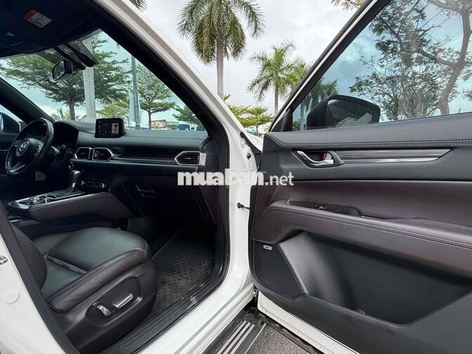 Mazda CX-8 Luxury 2023 7 chỗ Trắng