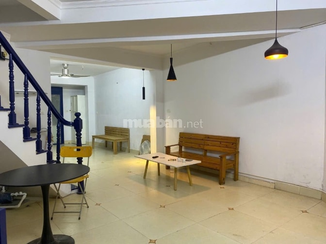Cho thuê nhà riêng 3 ngủ ở Phố Nguyễn Công Hoan, Ba Đình