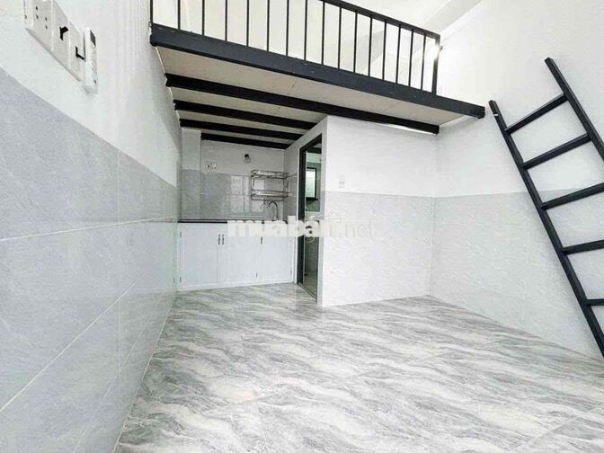 PHÒNG RỘNG GIÁ RẺ SÁT BÊN ĐẠI HỌC GIA ĐỊNH