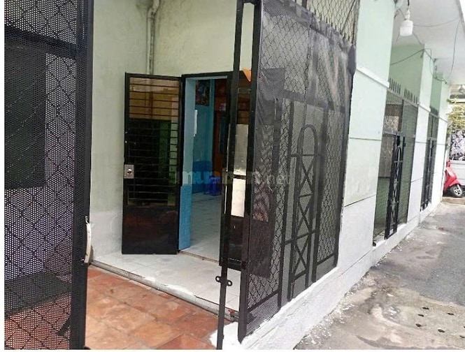 Cho thuê nhà cấp 4 nguyên căn. Diện tích 80 m2, có 2 phòng ngủ
