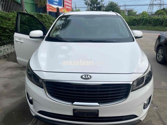 Kia Grand Sedona Trắng 7 chỗ Xe gia đình