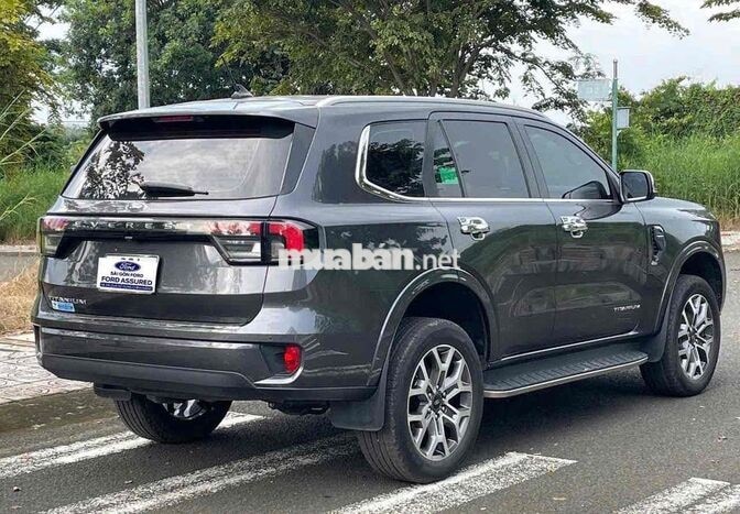 Everest 2022 Xe Qua Sử Dụng Chính Hãng Ford