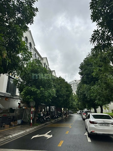 CƠ HỘI SĂN HÀNG GIÁ CỰC HỜI - LIỀN KỀ MANHATTAN - KINH DOANH NGÀY ĐÊM!