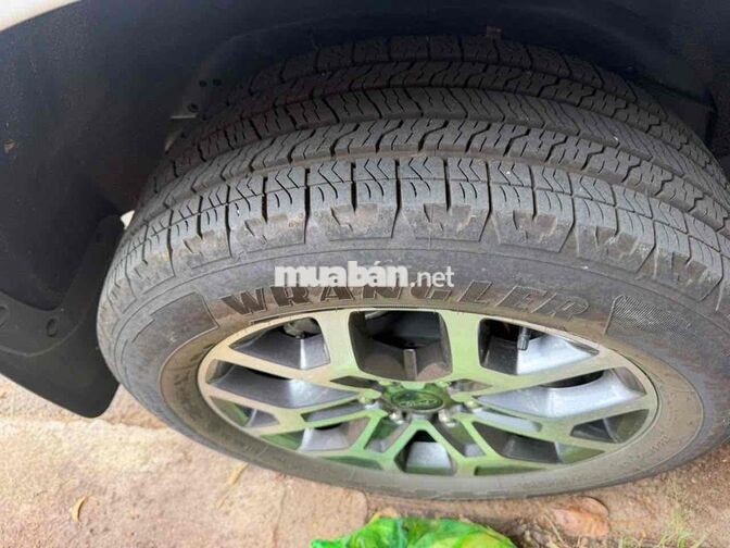Everest Titanium 1 cầu Lướt 14.000km Xe Chuẩn