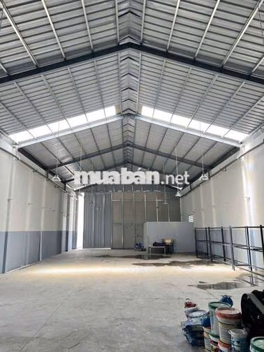 Xưởng giá rẽ TPK Tân Uyên 1000m² sẵn văn phòng điện 320kva sx đa nghề