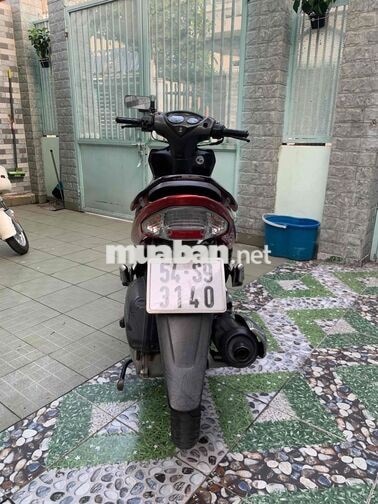 Suzuki Hayate cuối 2010 Đỏ