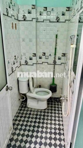 nhà 2 phòng ngủ 2 wc hẻm xe hơi