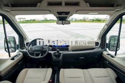🚘 Ford Transit Premium trần cao 2025 có màu Trắng