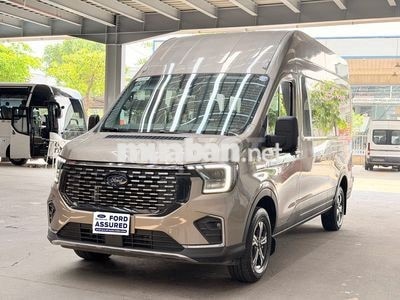🚘 Ford Transit Premium trần cao 2025 có màu Trắng