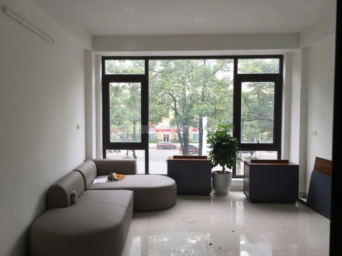 Cho thuê nhà riêng trong ngõ khu đẹp Hoàng Cầu - Trần Quang Diệu