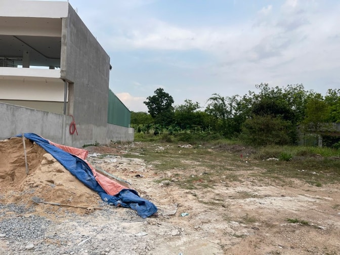 Bán gấp 300m2 Sẵn thổ cư ngang 6m đường nhựa 32m Sau KCN Mỹ Phước 2,3