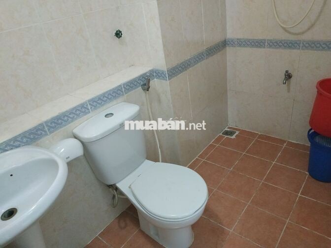 CẦN VỐN BÁN HẠ GIÁ 300 TRIỆU CĂN HỘ BÌNH THỚI 2,35 TỶ 56M2