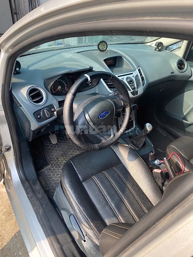 Bán xe Ford Fiesta số sàn 2011