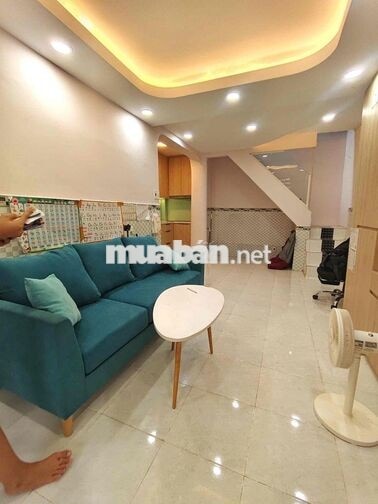 Nhà 3 Tầng ngay Trung Tâm Phú Nhuận , nhà mới sạch đẹp