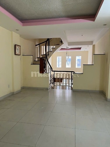 Bán Gấp Nhà HXH 888 Lạc Long Quân P.8 Quận Tân Bình