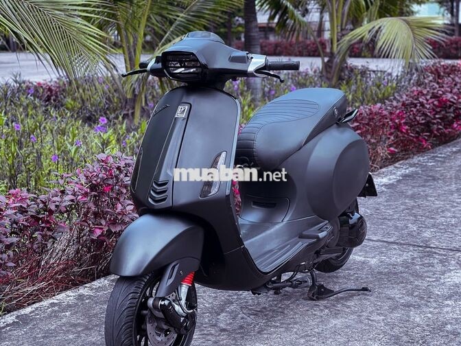 Cần bán Vespa Sprint 125 .