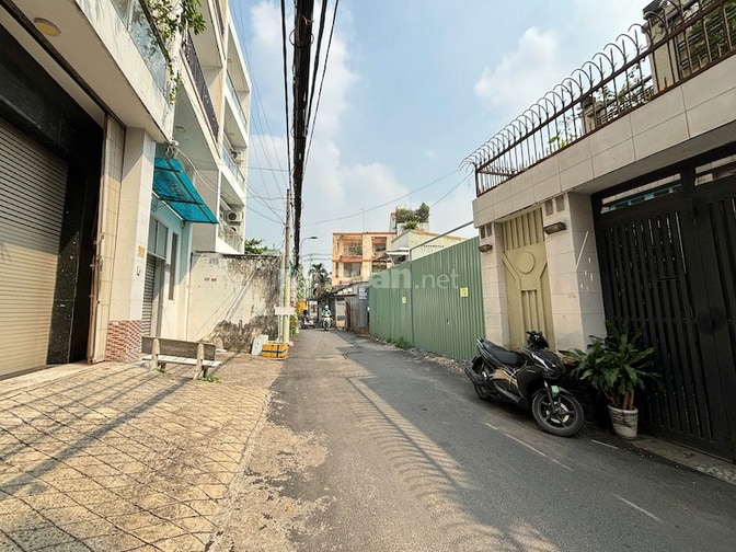  Bán đất Quốc Lộ 13 Bình Thạnh, DT 363m2 ngang hơn 10, sổ hồng