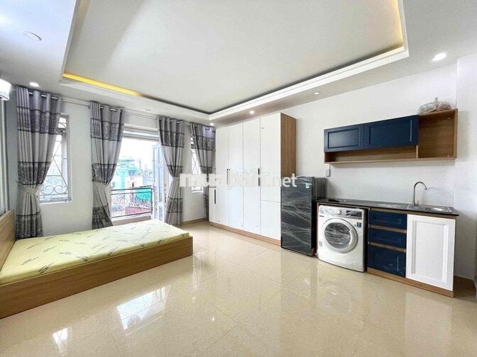 STUDIO BAN CÔNG RỘNG 40m2 TẠI NGUYÊN HỒNGl BAN CÔNG GIÁ TỐT GẦN Q1, GV