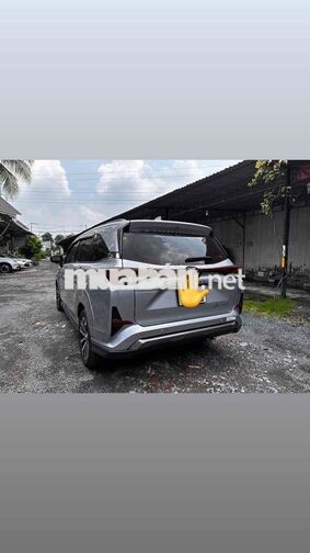 Toyota Veloz Cross Bạc 7 chỗ