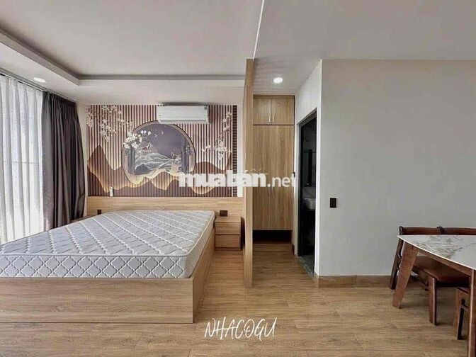Phòng 35m2_ Studio ban công lớn_