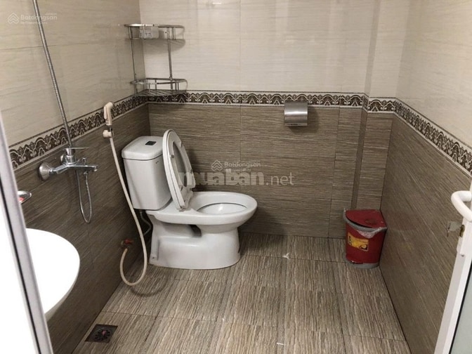 Cho thuê Nhà Tập thể 100m gồm 3 ngủ ở Phố Võ Thị Sáu